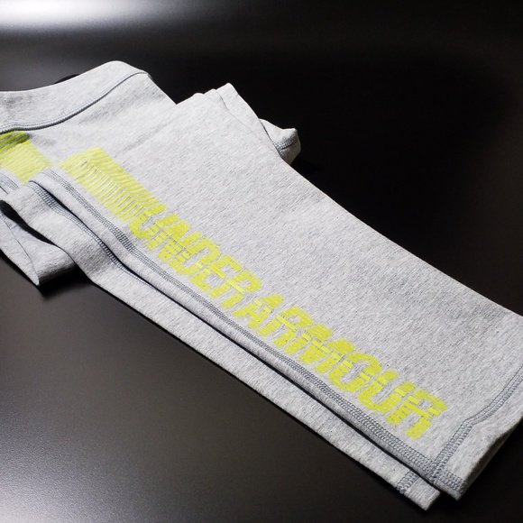 Under Armour Women's Graphic Capris Heather Gray - Picture 3 of 6